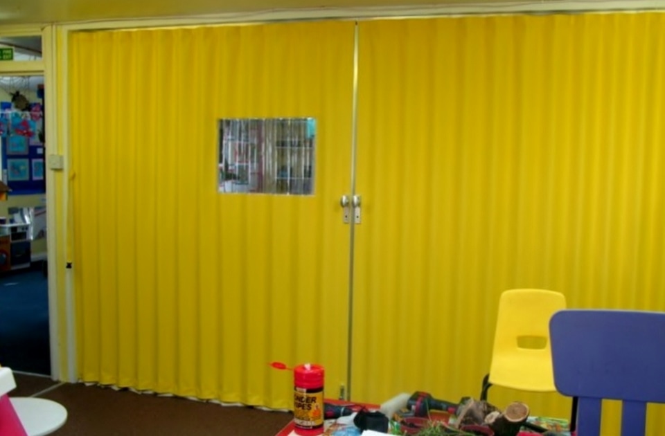Vinyl fabric concertina partition yellow with vision panel